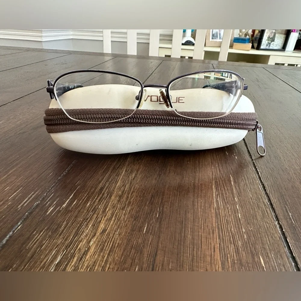 Vogue eye wear with glasses case